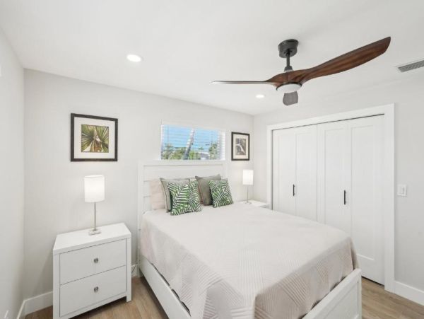 Fort Myers Beach Luxury Canal Front Home - Private Pool, Hot Tub & Dock