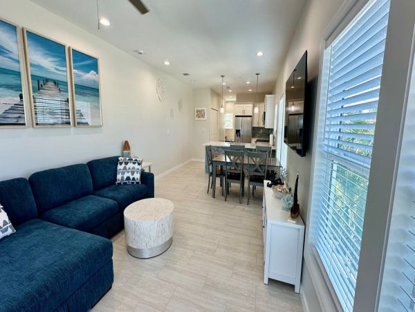 Fort Myers Beach 6 Bedroom Vacation Rental - Dual-Unit Home with Pool
