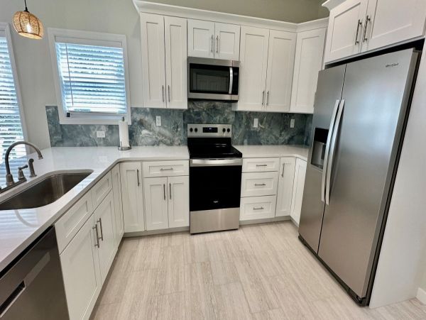 Fort Myers Beach 6 Bedroom Vacation Rental - Dual-Unit Home with Pool