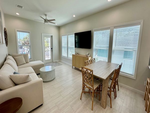Fort Myers Beach 6 Bedroom Vacation Rental - Dual-Unit Home with Pool