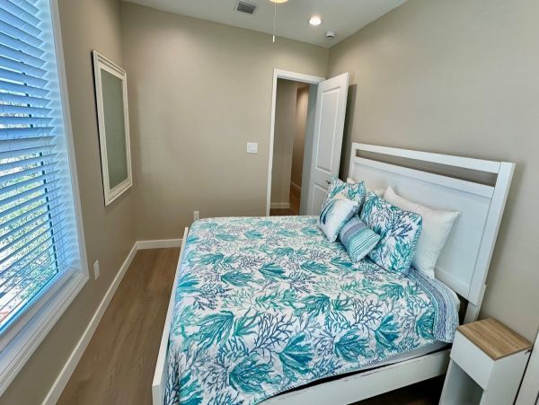 Fort Myers Beach 6 Bedroom Vacation Rental - Dual-Unit Home with Pool
