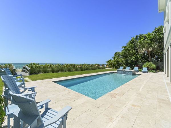 Longboat Key Beachfront Luxury Estate - 5 Bedroom Gulf-Front Vacation Rental