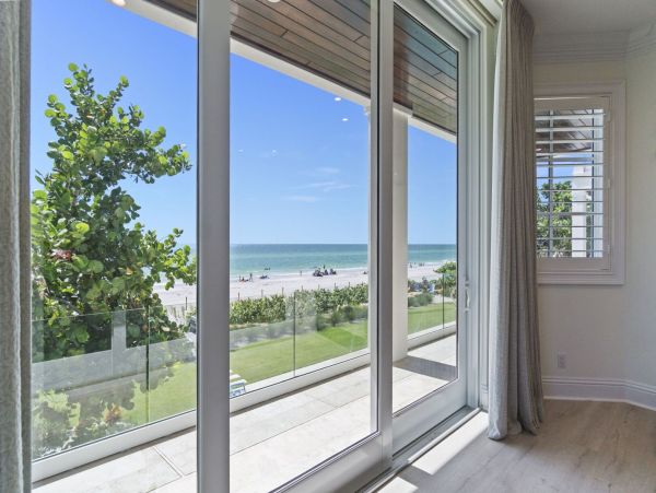 Longboat Key Beachfront Luxury Estate - 5 Bedroom Gulf-Front Vacation Rental