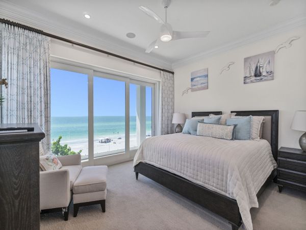 Longboat Key Beachfront Luxury Estate - 5 Bedroom Gulf-Front Vacation Rental