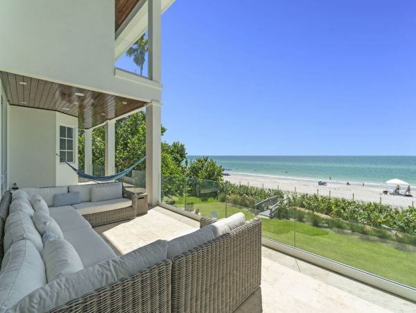 Longboat Key Beachfront Luxury Estate - 5 Bedroom Gulf-Front Vacation Rental