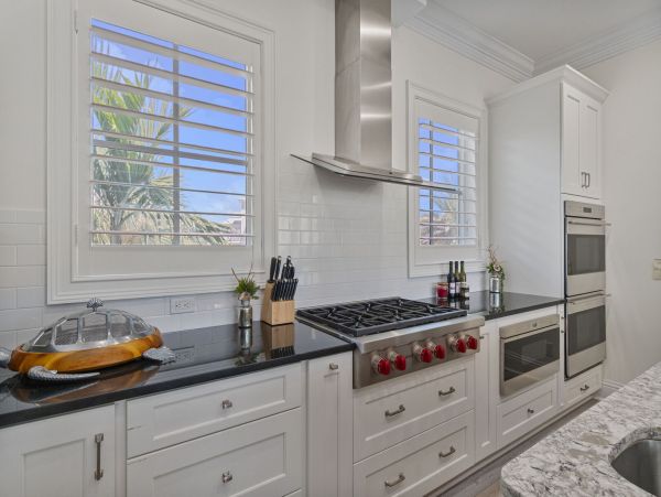 Longboat Key Beachfront Luxury Estate - 5 Bedroom Gulf-Front Vacation Rental