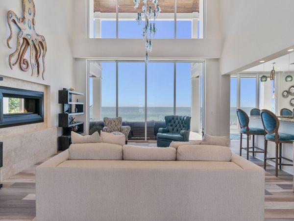 Longboat Key Beachfront Luxury Estate - 5 Bedroom Gulf-Front Vacation Rental