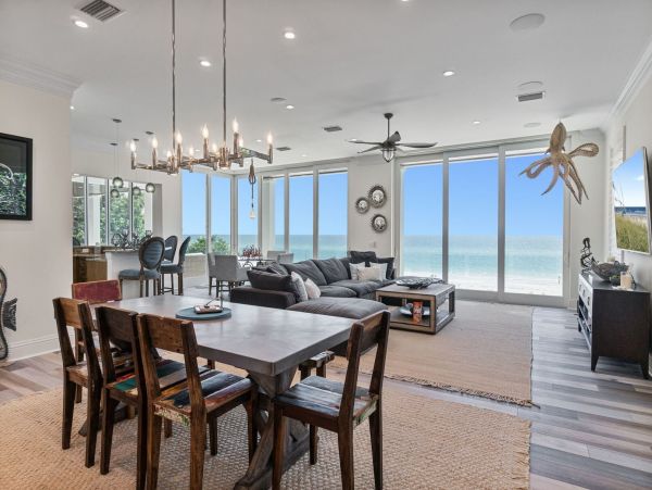 Longboat Key Beachfront Luxury Estate - 5 Bedroom Gulf-Front Vacation Rental