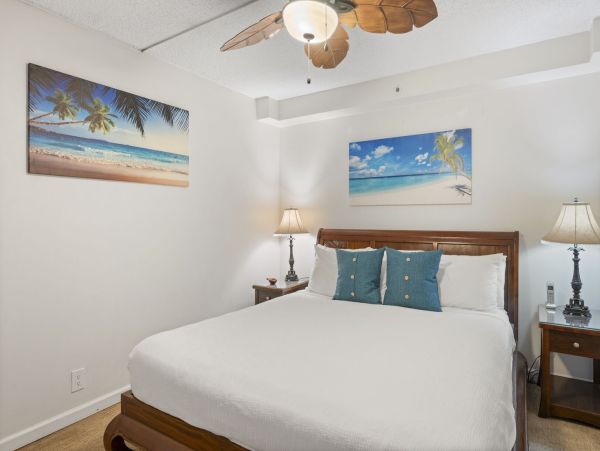 Oceanfront Maui Vacation Rental Kaanapali Coast - 1 Bedroom Condo with Pool