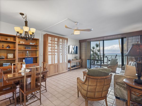Oceanfront Maui Vacation Rental Kaanapali Coast - 1 Bedroom Condo with Pool