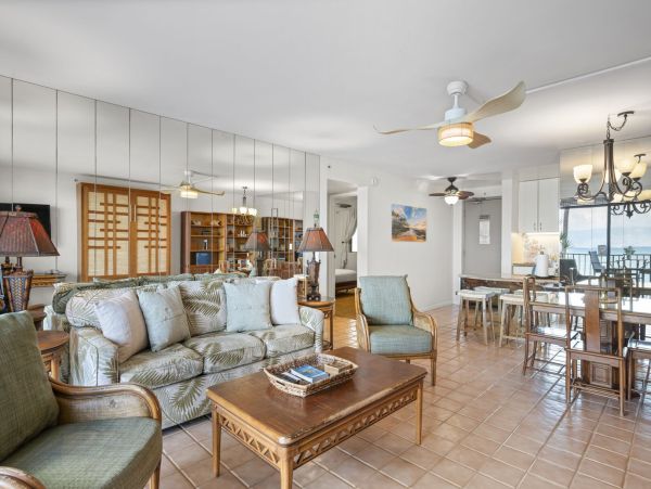 Oceanfront Maui Vacation Rental Kaanapali Coast - 1 Bedroom Condo with Pool