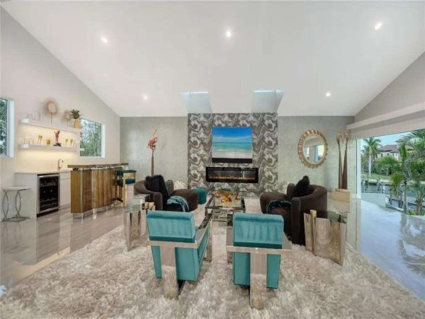 Luxury Sarasota Bayfront Retreat - Private Dock, Heated Pool & Spa near Siesta Key