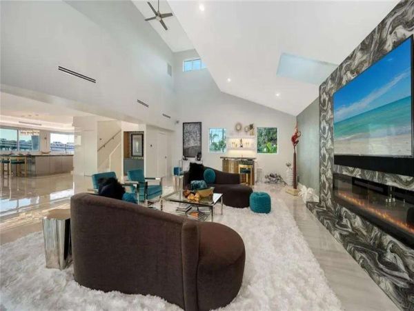 Luxury Sarasota Bayfront Retreat - Private Dock, Heated Pool & Spa near Siesta Key