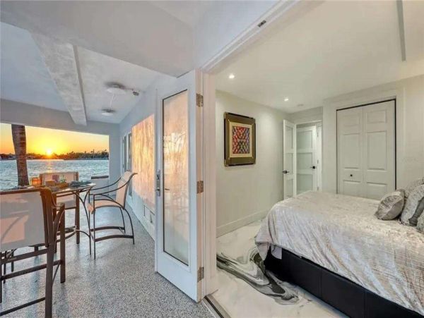 Luxury Sarasota Bayfront Retreat - Private Dock, Heated Pool & Spa near Siesta Key