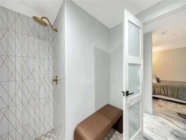 Luxury Sarasota Bayfront Retreat - Private Dock, Heated Pool & Spa near Siesta Key