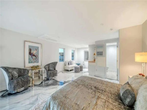 Luxury Sarasota Bayfront Retreat - Private Dock, Heated Pool & Spa near Siesta Key