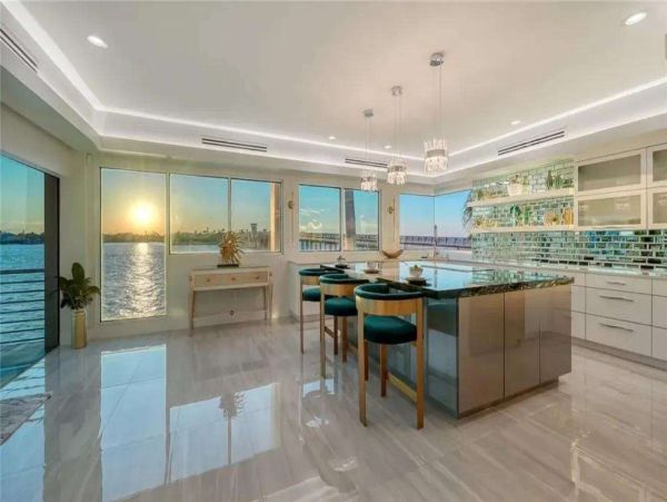 Luxury Sarasota Bayfront Retreat - Private Dock, Heated Pool & Spa near Siesta Key