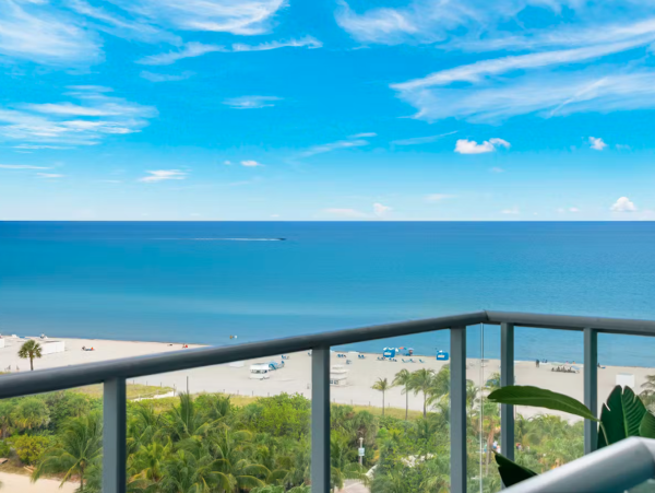 Luxury South Beach Vacation Rental- Ocean View Condo with 3 Pools & Spa - additional view, photo 4