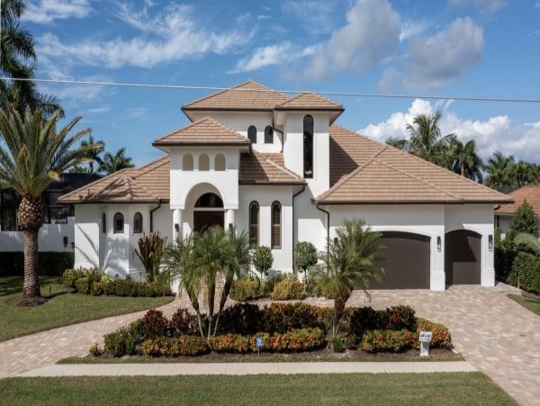 Luxury Marco Island Waterfront Rentals - Private Pool, Spa & Dock Access