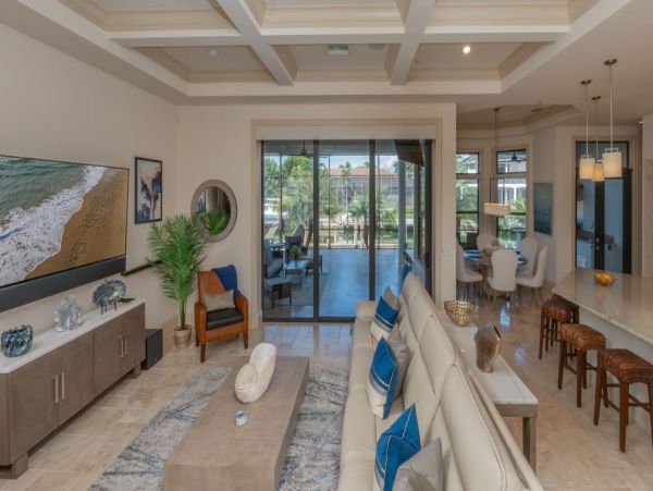 Luxury Marco Island Waterfront Rentals - Private Pool, Spa & Dock Access