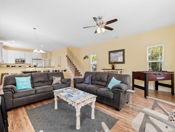 Luxury 5 Bedroom House Surfside Beach Rental - Private Heated Pool & Bunk Room