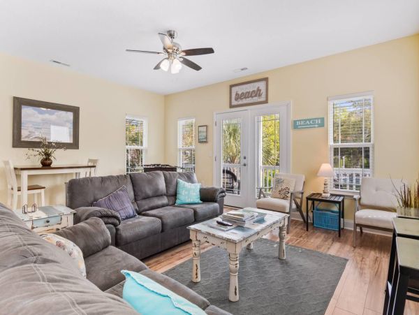 Luxury 5 Bedroom House Surfside Beach Rental - Private Heated Pool & Bunk Room