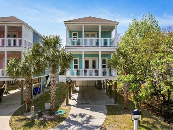 Luxury 5 Bedroom House Surfside Beach Rental - Private Heated Pool & Bunk Room