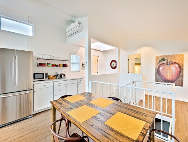 Luxury La Jolla Vacation Home - Walk to Beach & Town, Private Jacuzzi