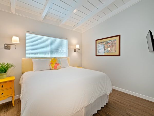 Luxury La Jolla Vacation Home - Walk to Beach & Town, Private Jacuzzi
