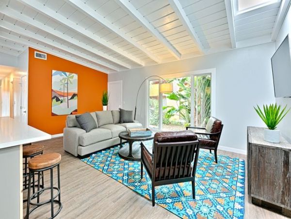 Luxury La Jolla Vacation Home - Walk to Beach & Town, Private Jacuzzi