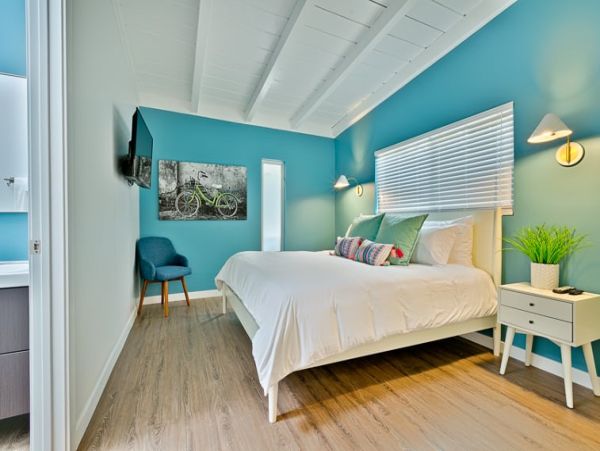 Luxury La Jolla Vacation Home - Walk to Beach & Town, Private Jacuzzi