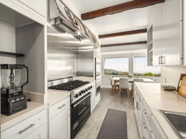 Luxury La Jolla Vacation Rental - Ocean Views, Private Spa & Game Room
