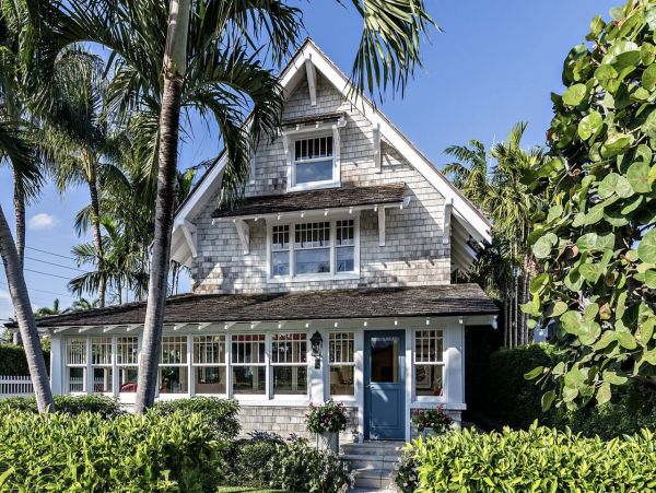 Luxury Palm Beach Vacation Rental - Historic Estate