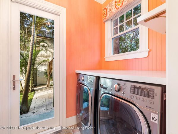 Luxury Palm Beach Vacation Rental - Historic Estate