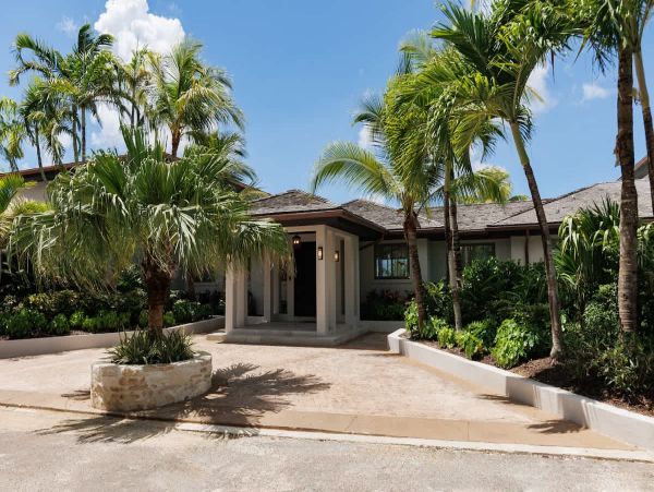 Nassau Oceanfront Luxury Villa - Private Bahamas Beach Rental