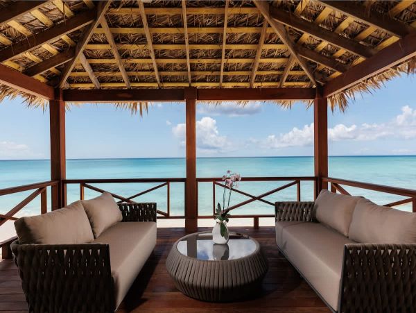 Nassau Oceanfront Luxury Villa - Private Bahamas Beach Rental