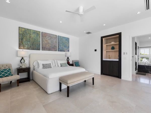 Nassau Oceanfront Luxury Villa - Private Bahamas Beach Rental