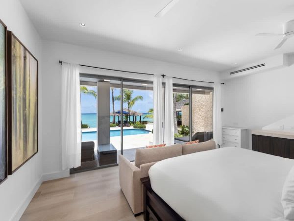 Nassau Oceanfront Luxury Villa - Private Bahamas Beach Rental
