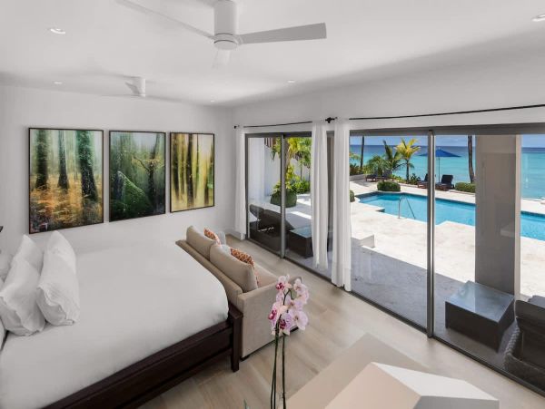 Nassau Oceanfront Luxury Villa - Private Bahamas Beach Rental