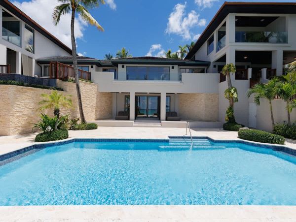 Nassau Oceanfront Luxury Villa - Private Bahamas Beach Rental