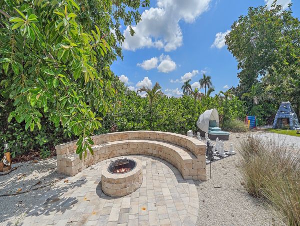 Longboat Key Luxury Vacation Rental - Florida Canal Front Estate