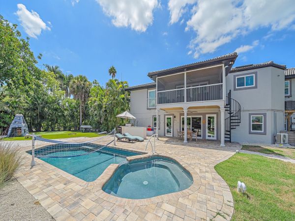 Longboat Key Luxury Vacation Rental - Florida Canal Front Estate