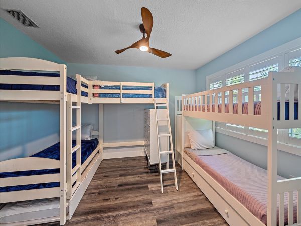 Longboat Key Luxury Vacation Rental - Florida Canal Front Estate