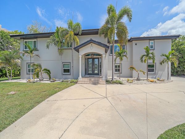 Longboat Key Luxury Vacation Rental - Florida Canal Front Estate