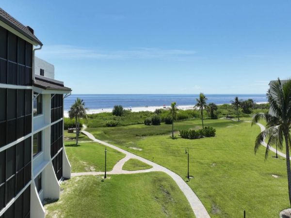 Sanibel Island Partial Gulf views Beach Vacation Condo