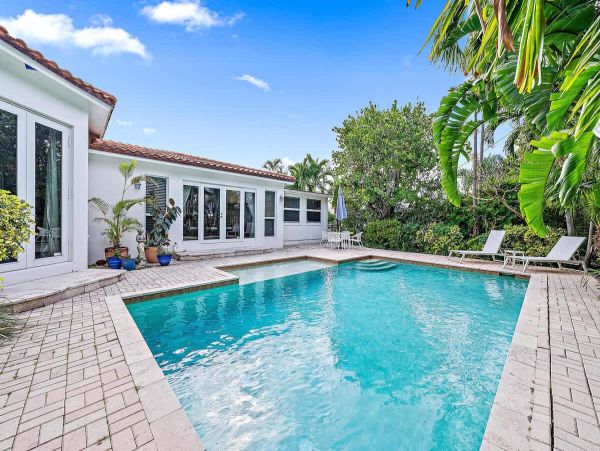 Elegant West Palm Beach Vacation Home with Private Pool & Modern Comforts