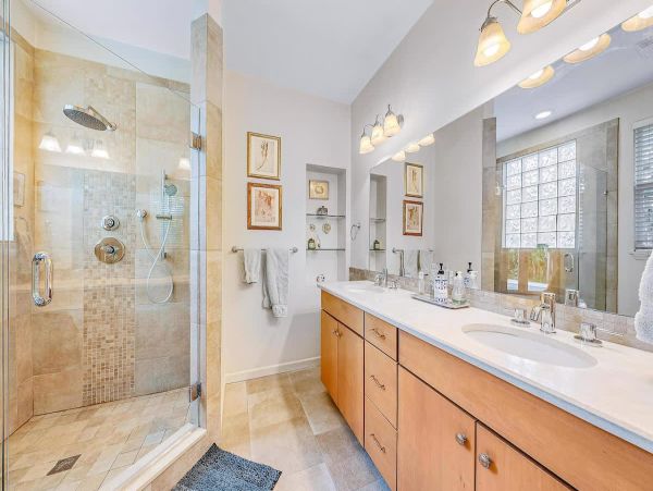 Elegant West Palm Beach Vacation Home with Private Pool & Modern Comforts