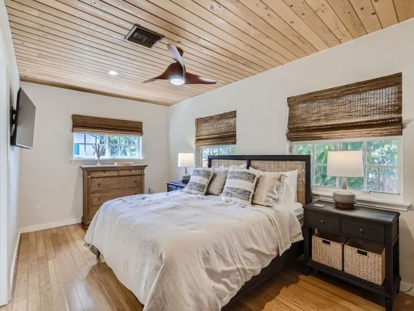 Elegant 3 Bedroom Lake Worth Beach Vacation Home with Pool & Tropical Gardens