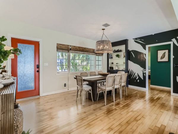Elegant 3 Bedroom Lake Worth Beach Vacation Home with Pool & Tropical Gardens