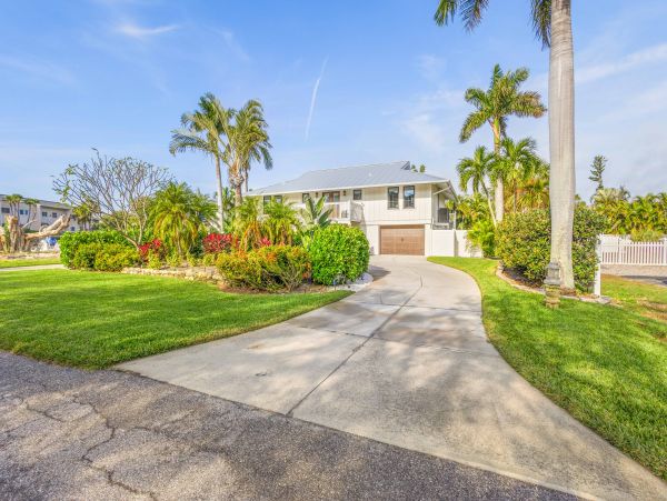 Longboat Key Vacation Pool Home Rental - Steps to Beach